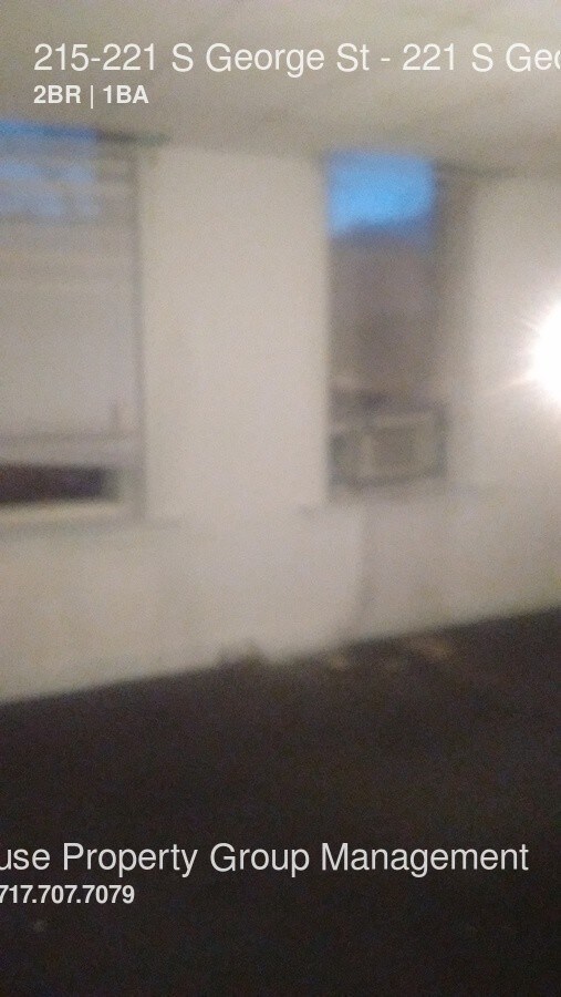 Foto del edificio - 215 S George St