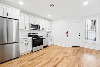 Building Photo - 52 Brinkerhoff St
