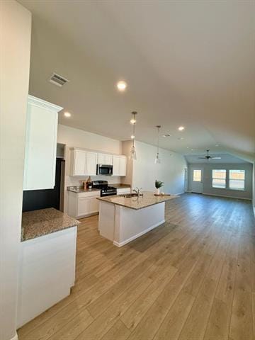 Building Photo - 14123 Maida Dr