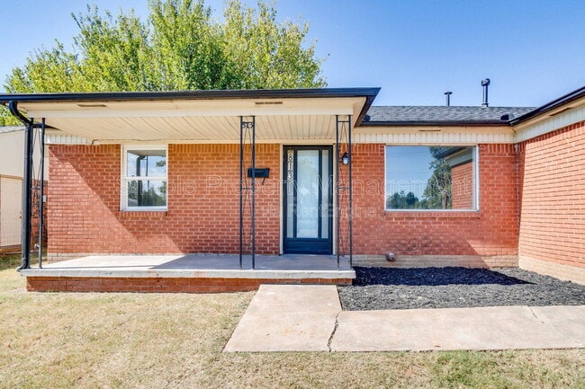 Building Photo - 813 S Midwest Blvd