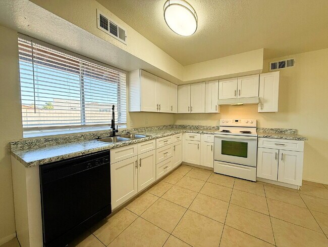 Building Photo - Newly Remodeled 3BR with Garage, Workshop, Privacy & Large Yard!