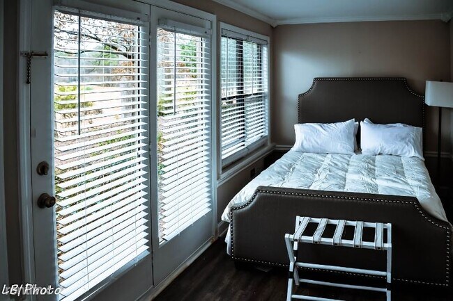 Foto del edificio - 1 br, 1 bath Condo - 26 Chaumont Sq NW