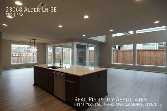 Building Photo - 23068 Alder Ln SE