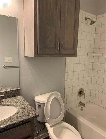 Foto del edificio - 133 W Britton St