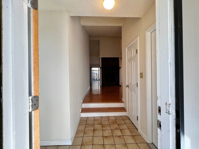 Foto del edificio - 4 Bedroom 2 Bath Updated Home in North Napa