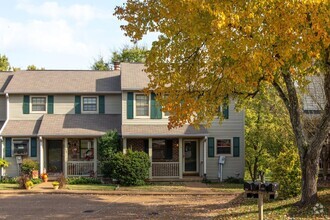 Building Photo - 116 Maple Way N