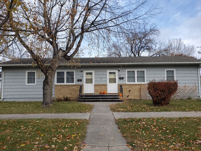 Primary Photo - 1820 7th Ave S