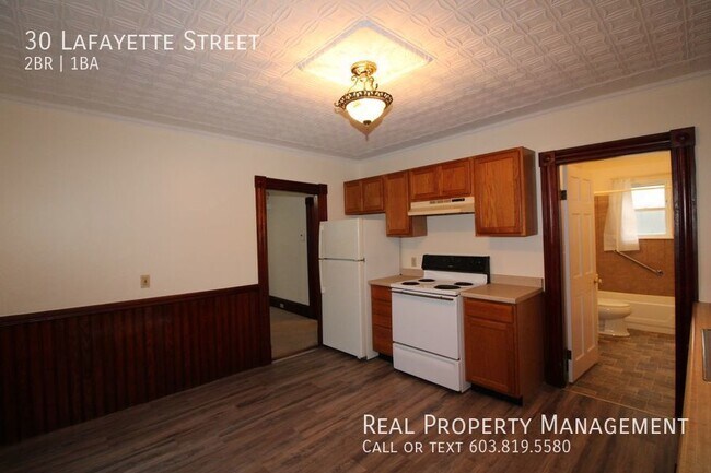 Foto del edificio - 2 Bedroom Available Now in Rochester NH! *...