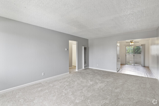 Living room - 2 BD, 1 BA, 790 Sq Ft - Parkview Village