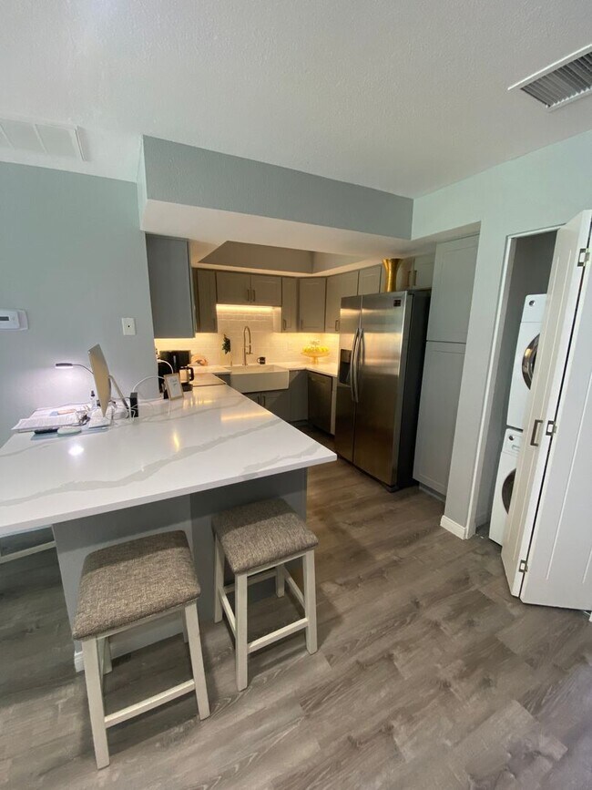 Foto del edificio - COMING SOON! BEAUTIFUL 2-Bedroom 2 -bathroom UNFURNISHED Condo in La Quinta Palms!