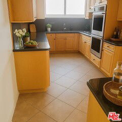 Foto del edificio - 10450 Wilshire Blvd