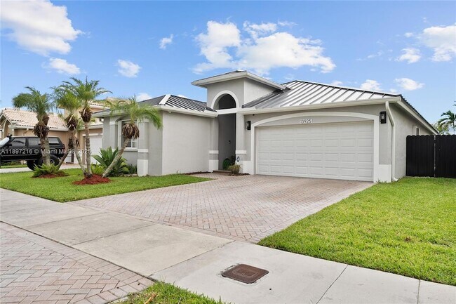 Foto del edificio - 13925 SW 155th Ct