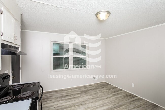 Foto del edificio - 2409 CoCo Rd