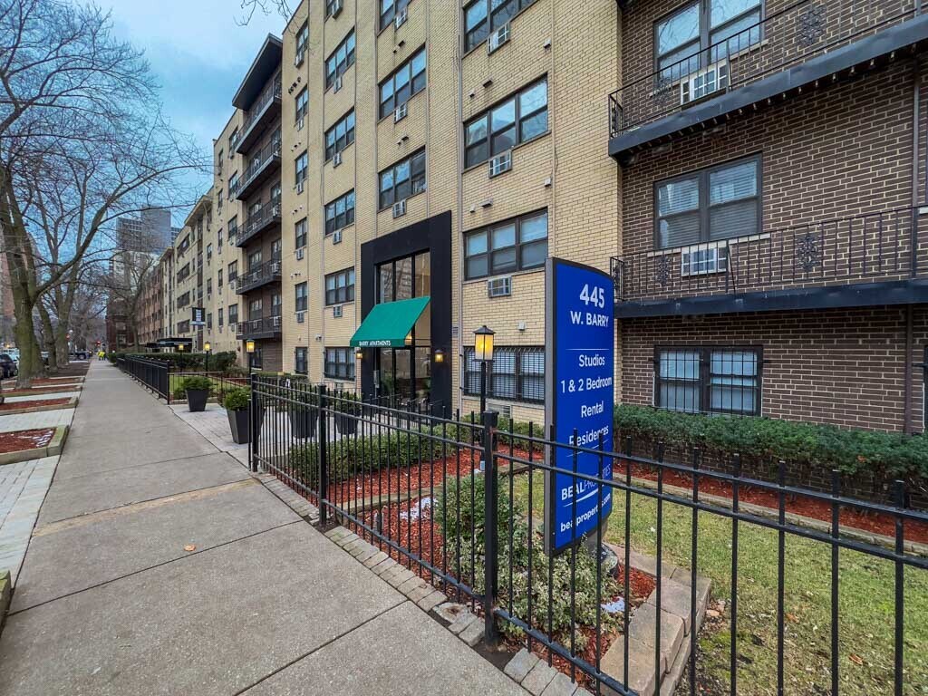 442 W Barry Unit 612, Chicago, IL 60657 Condo for Rent in Chicago, IL