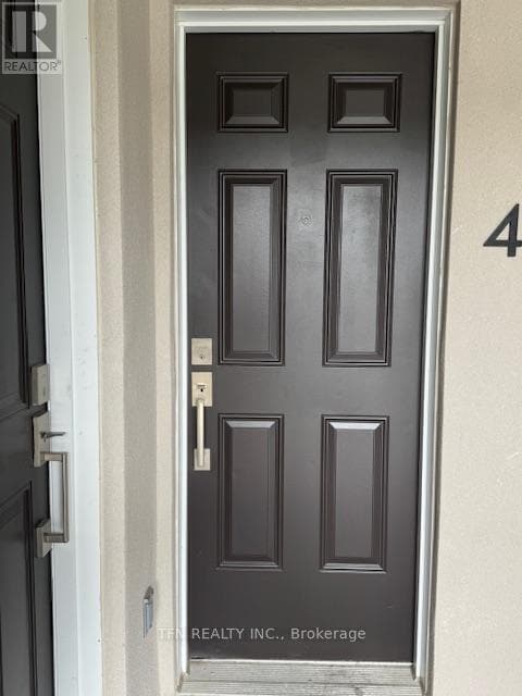 Building Photo - 4035 Hickory Dr