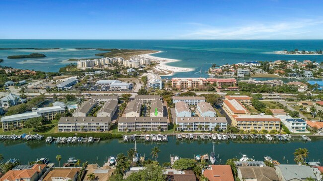 Building Photo - 1109 Pinellas Bayway S