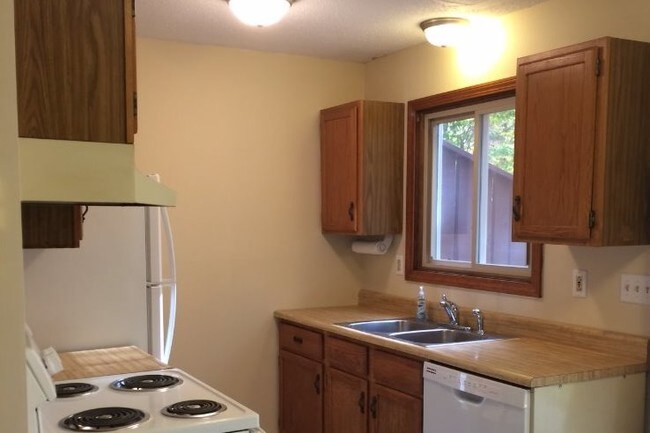 Kitchen - 311 Holy Cross Rd