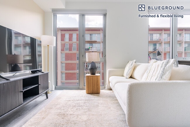 Building Photo - 600 4th St SW