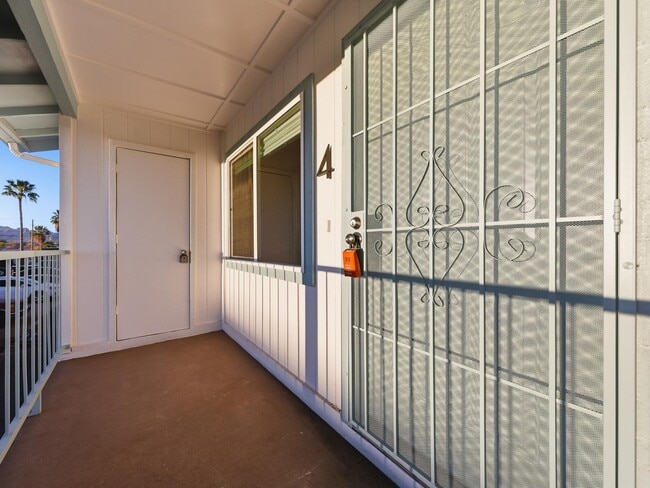 Building Photo - 127 S Outpost Rd