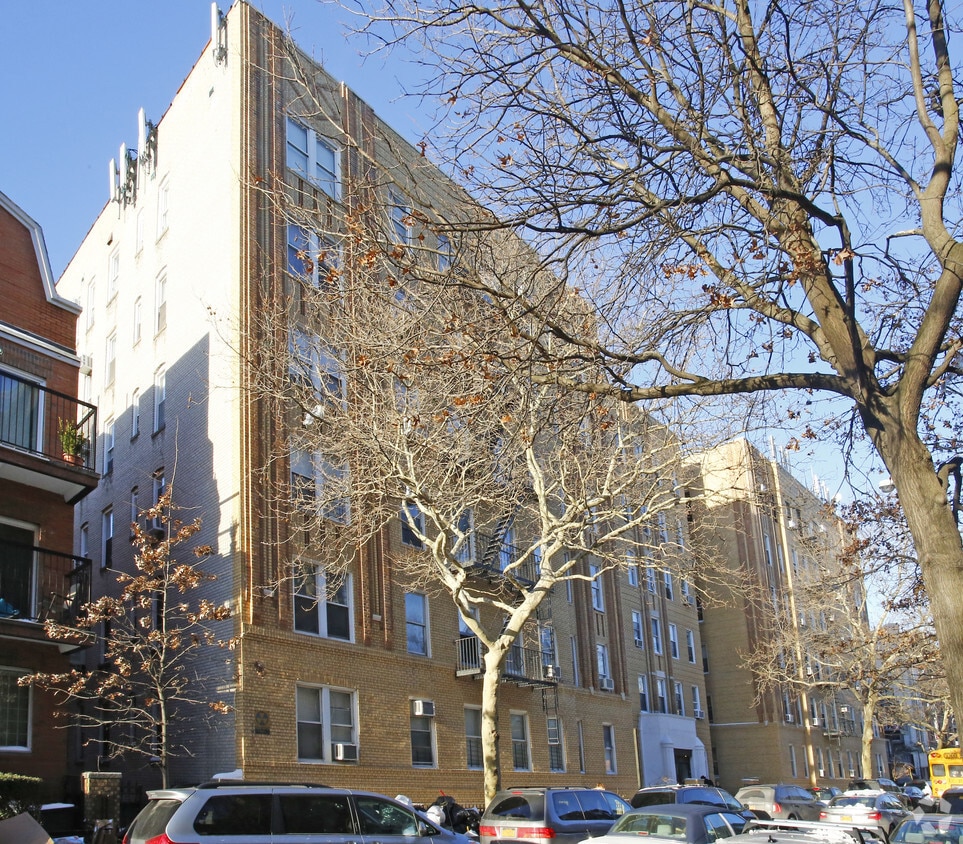 Building Photo - 1320 51st St