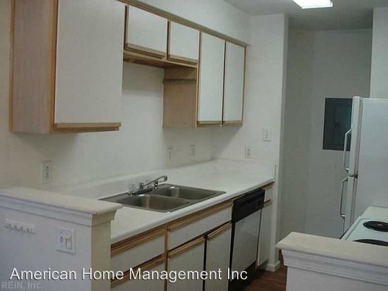 Foto del edificio - 708 Whistling Swan Dr