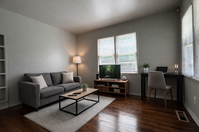 Photo - 6516 Anderson Dr House