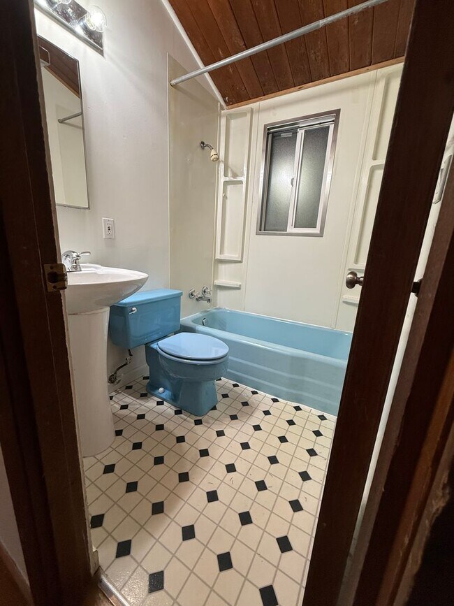 Foto del edificio - 3717 Lincoln Way