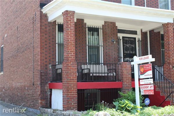 Building Photo - 923 6th St NE