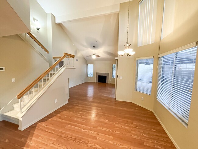 Building Photo - 9276 E Sutton Dr
