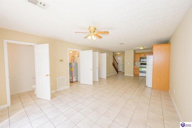 Building Photo - 113 Poplar Cir