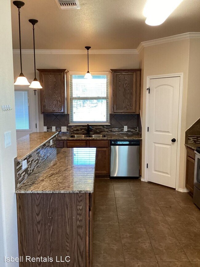 Building Photo - 5 br, 2.5 bath House - 1707 Dream Catcher ...