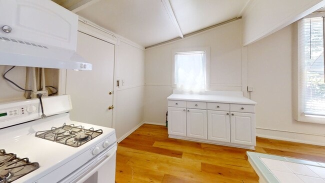 Building Photo - Charming 2-Bedroom Home in the Heart of Or...