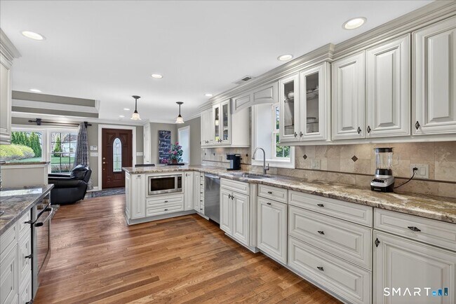 Foto del edificio - 236 Clintonville Ln
