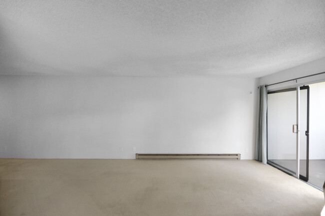 Building Photo - 397 Imperial Way