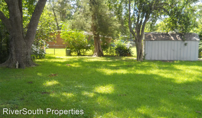 Foto del edificio - 3 br, 1 bath House - 1825 Howe Ave