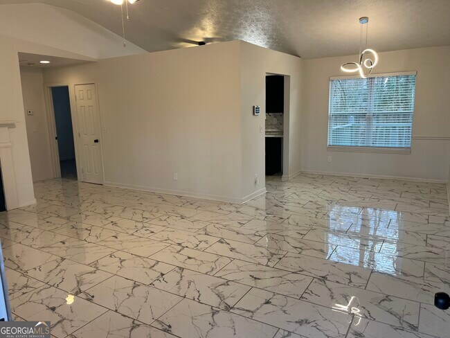 Foto del edificio - 507 Lakeshore Dr