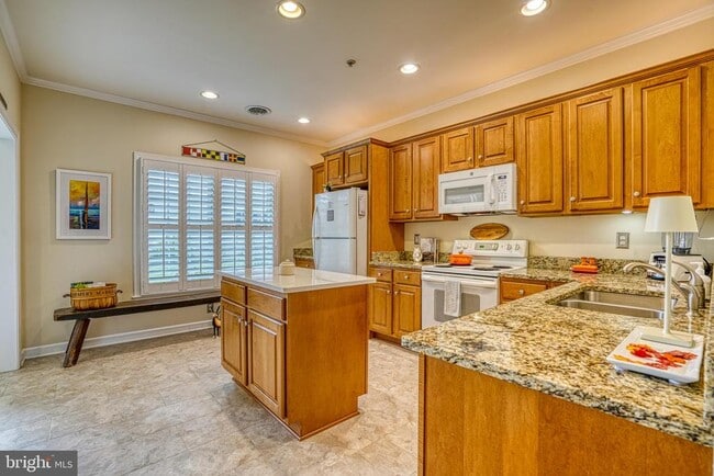 Foto del edificio - 28463 Pinehurst Cir