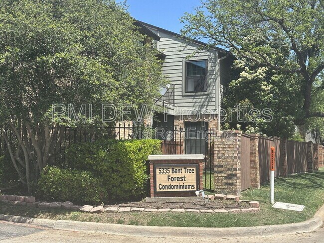 Foto del edificio - 5335 Bent Tree Forest Dr