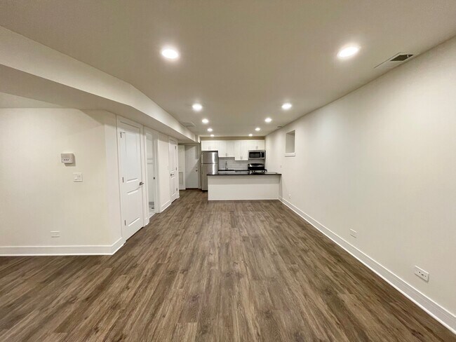 Foto del edificio - 4422 N Wolcott Ave