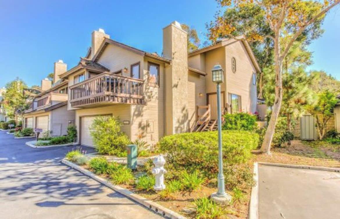 2056 Meadow View Ln, Costa Mesa, CA 92627 Condo for Rent in Costa