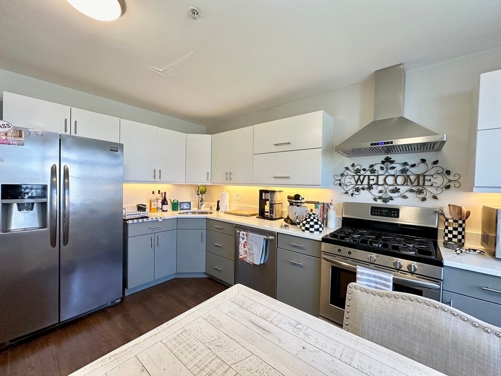 Primary Photo - 180 K St