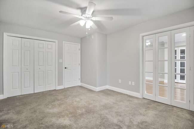 Building Photo - 1202 Pine Heights Dr NE