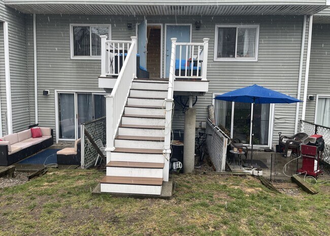 Building Photo - 3-Bed with AC & 1.5 Bath *Boston Landing * Top Floor * NOW-FEB