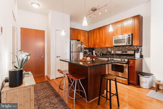 Foto del edificio - 2120 Vermont Ave NW
