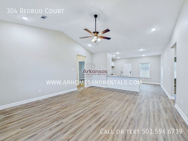 Foto del edificio - 304 Redbud Ct