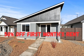 Building Photo - 4083 SW Obsidian Pl