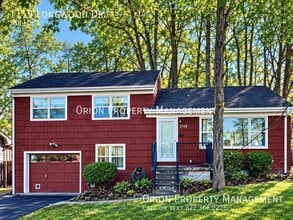 Building Photo - 1119 S Longwood Dr