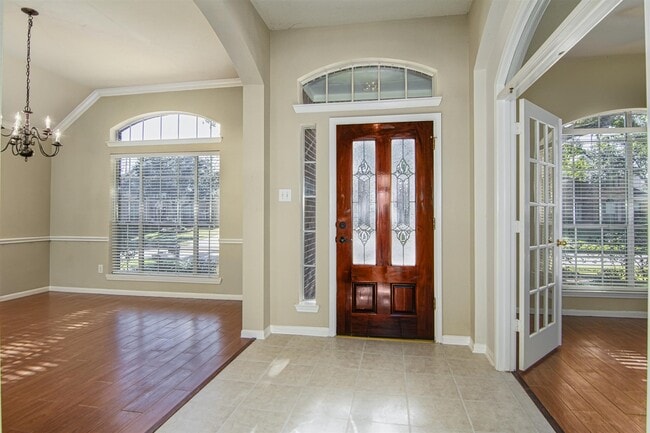 Building Photo - 21610 Emerald Ridge Cir