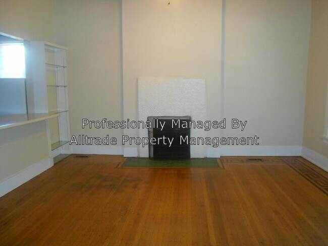 Building Photo - 1510 S 4th St