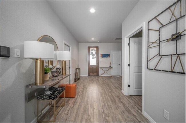 Building Photo - 15323 Aboyne Ln